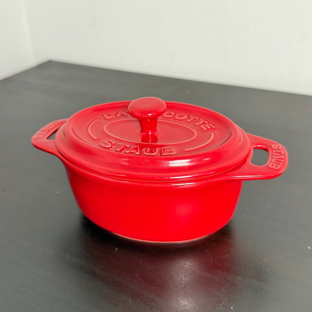 Staub Ceramic Mini La Cocotte Oval Cherry Red Stoneware Dish Made in France